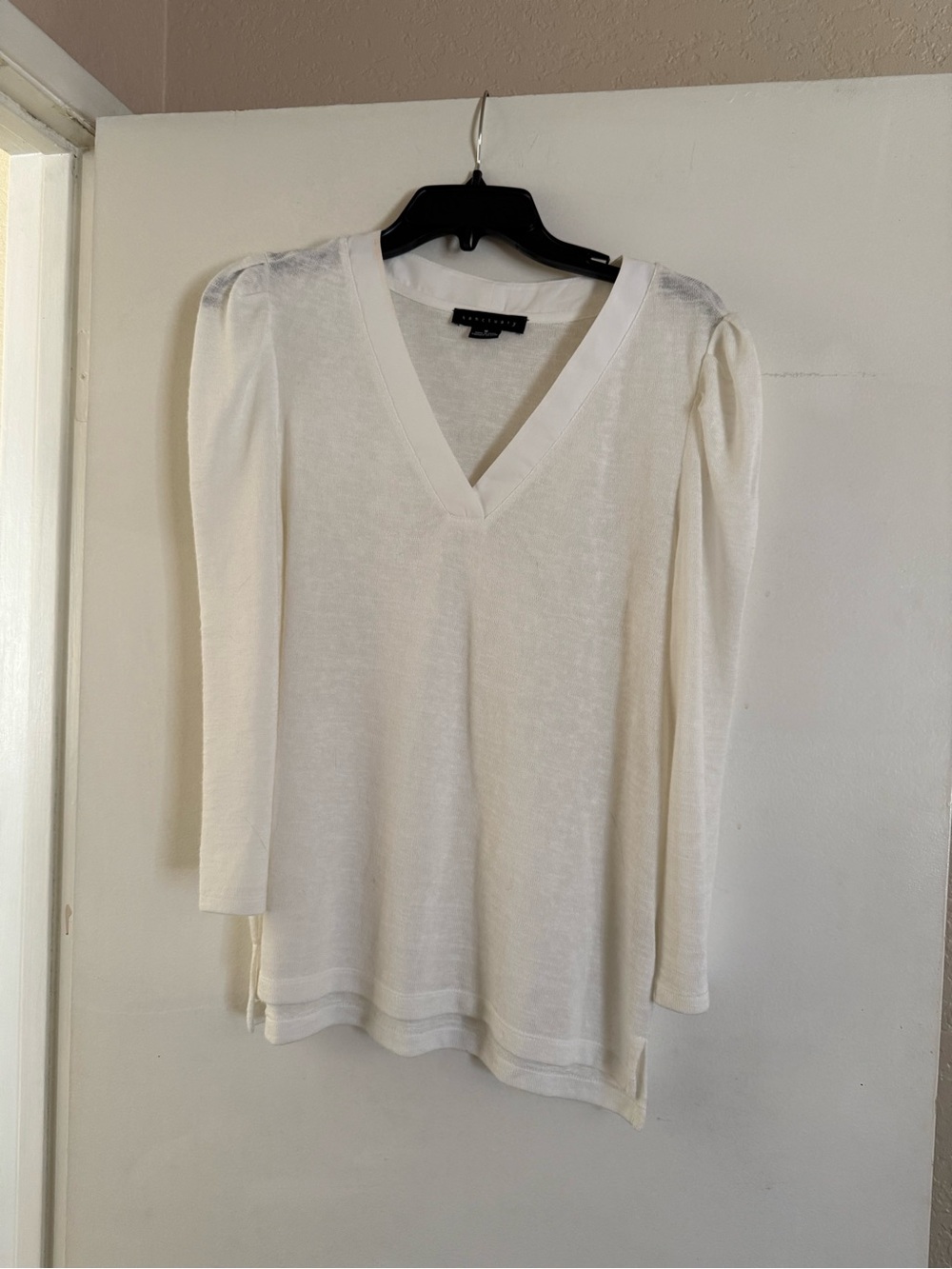 Sanctuary Ivory V-Neck Long Sleeve Top with Puff Shoulders